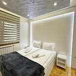 Centar Lux 23D